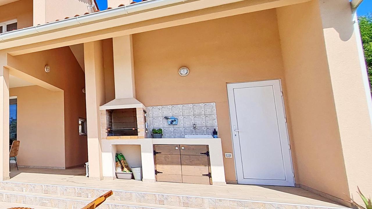 Villa Mira Пула Екстериор снимка